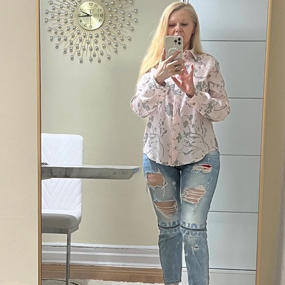 Blouse for women. Size M. DKNY. - Picture 4 of 6